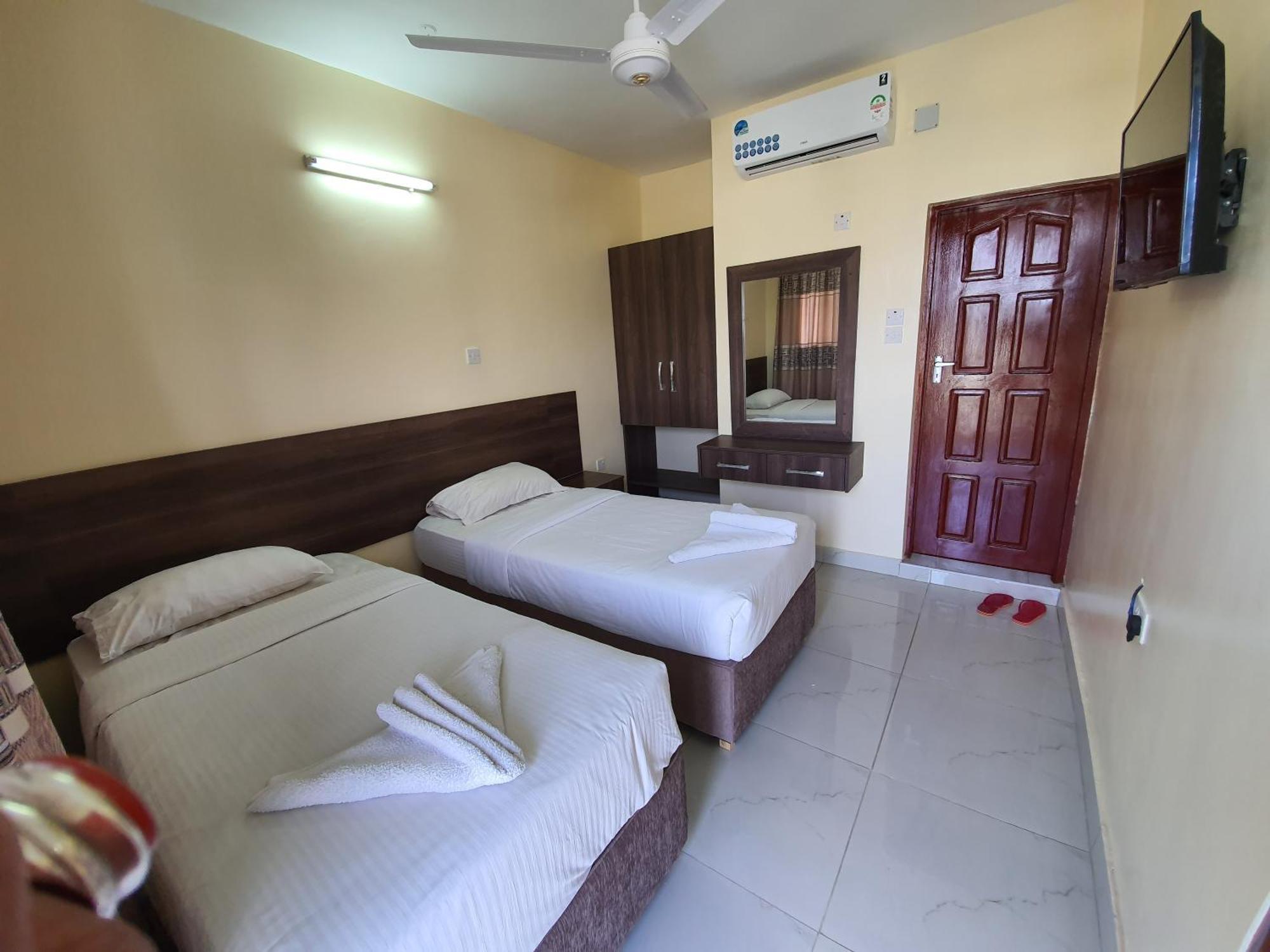 Prestige Leisure Hotel Mtwapa Exteriör bild